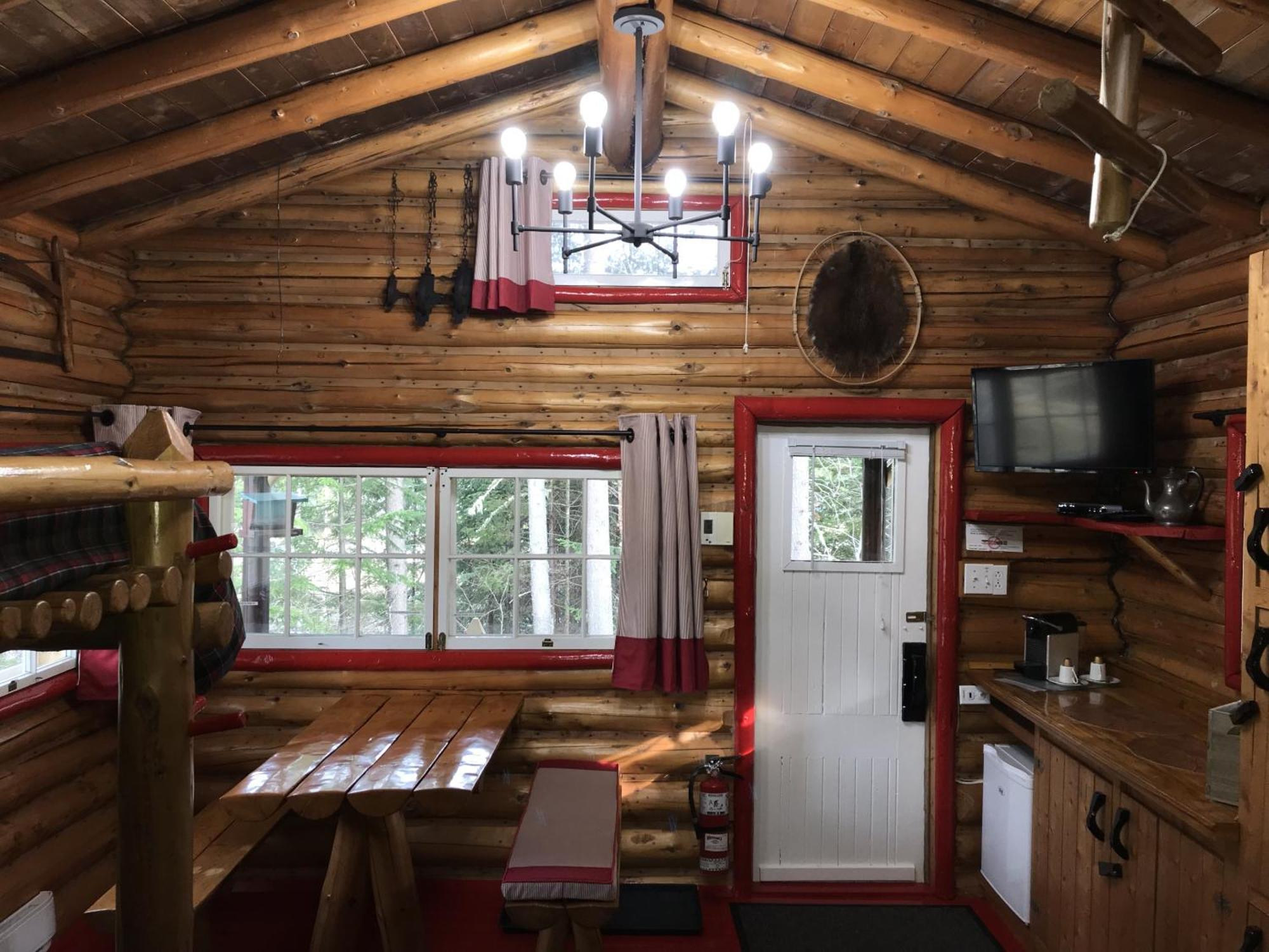 Domaine Le Bostonnais - Le Village En Bois Rond لاتوك الغرفة الصورة